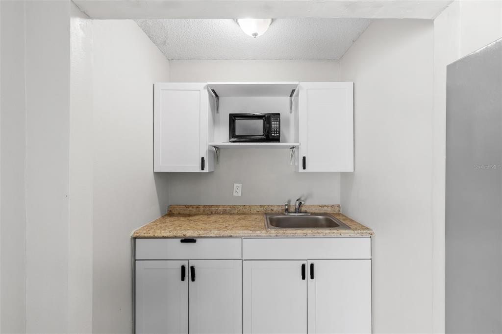 8302 Jackson Springs Road Tampa, FL 33615 - Photo 34 of 49