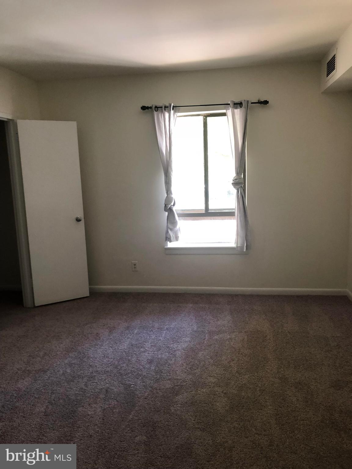11625 Stoneview Square, Unit 22C Reston, VA 20191 - Photo 5 of 8 Bedroom (Master)