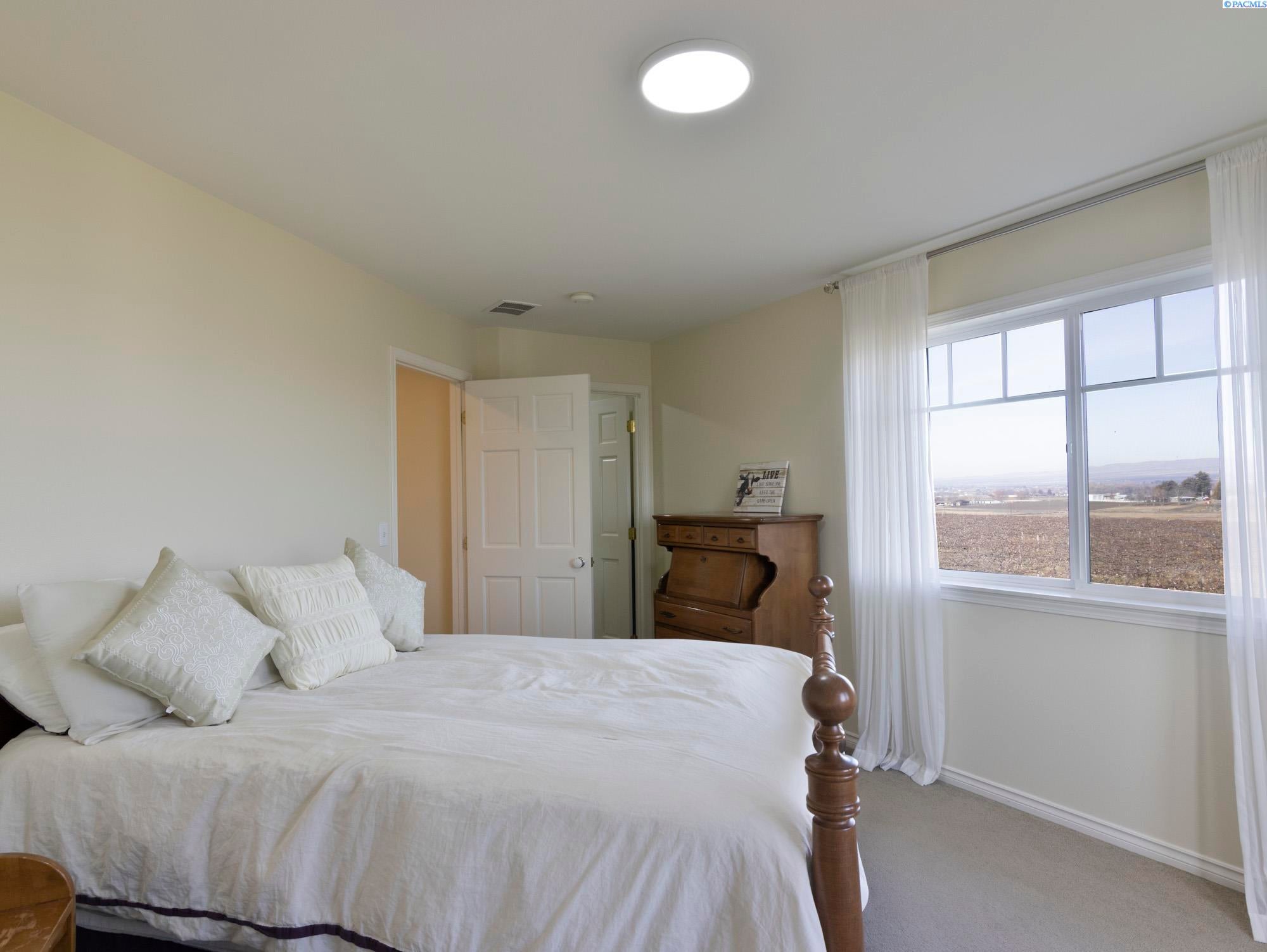 1831 East Allen Road Sunnyside, WA 98944 - Photo 28 of 30 Gallery Image 28