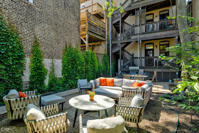 $4,500 | 2116 West Potomac Avenue, Unit 1, Chicago, IL 60622