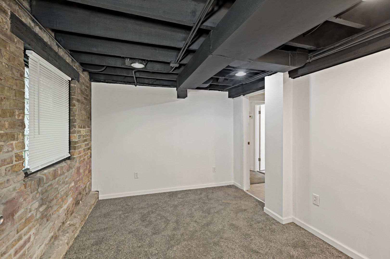 6601 South Aberdeen Street, Unit G Chicago, IL 60621 - Photo 7 of 11 a view of hallway