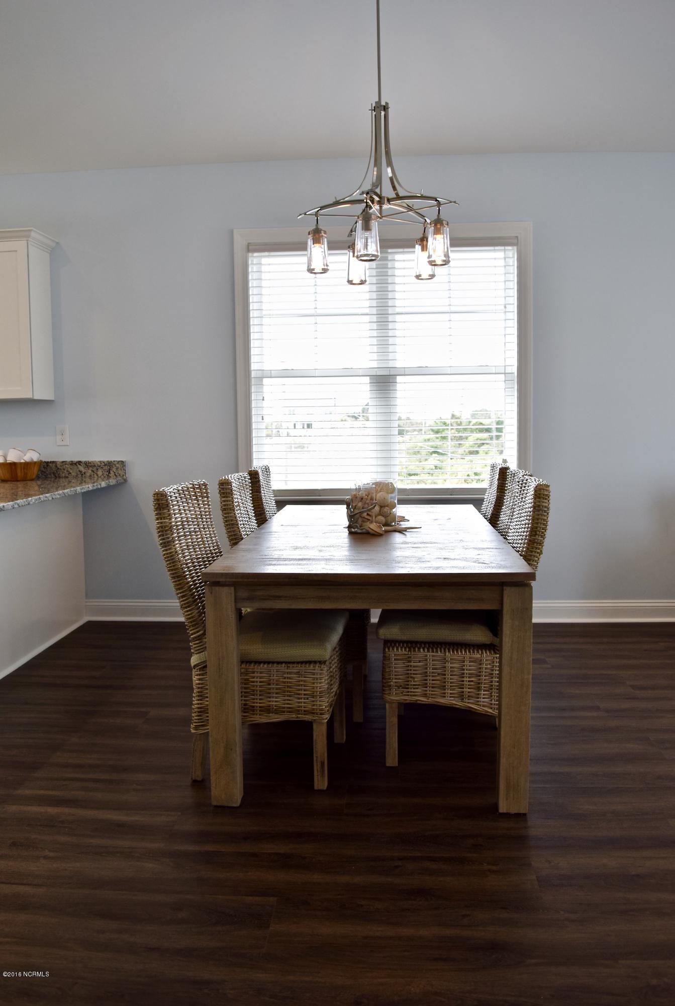 1500 East Fort Macon Road Atlantic Beach, NC 28512 - Photo 8 of 35 Dining Area