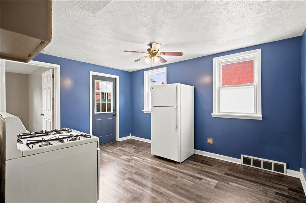 425 Iberia Street, Unit 1 Pittsburgh, PA 15211 - Photo 16 of 26