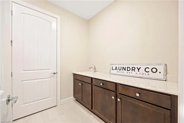 $925,000 | 6699 Pennyroyal Drive, Naples, FL 34114