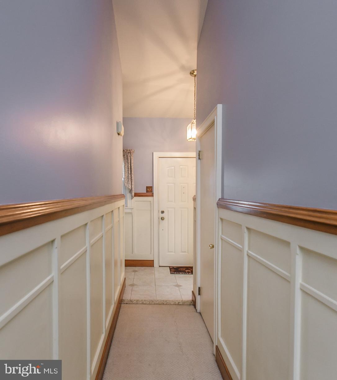 1004 Rill Road Reading, PA 19606 - Photo 12 of 23 Hallway