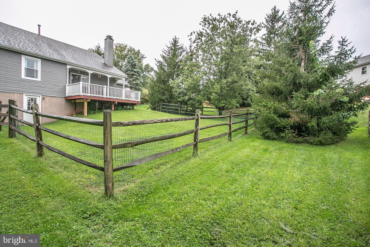 1004 Rill Road Reading, PA 19606 - Photo 21 of 23 Fencing