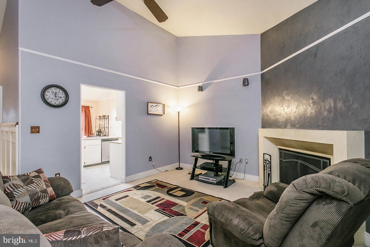 1004 Rill Road Reading, PA 19606 - Photo 10 of 23 Living Room