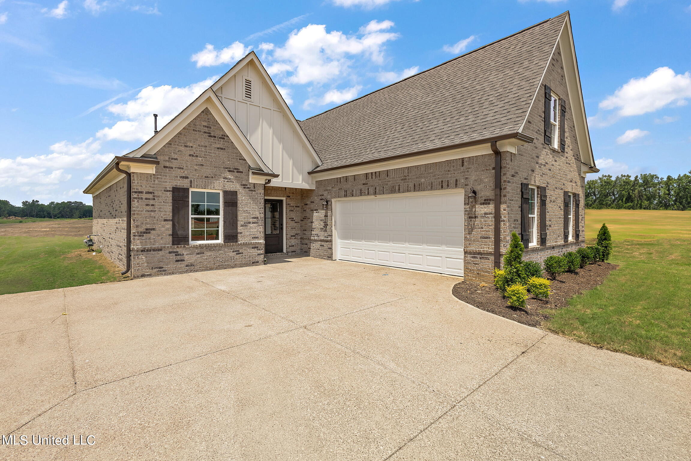 6519 Benjamin Cove Walls, MS 38680 - Photo 3 of 28 Fraser