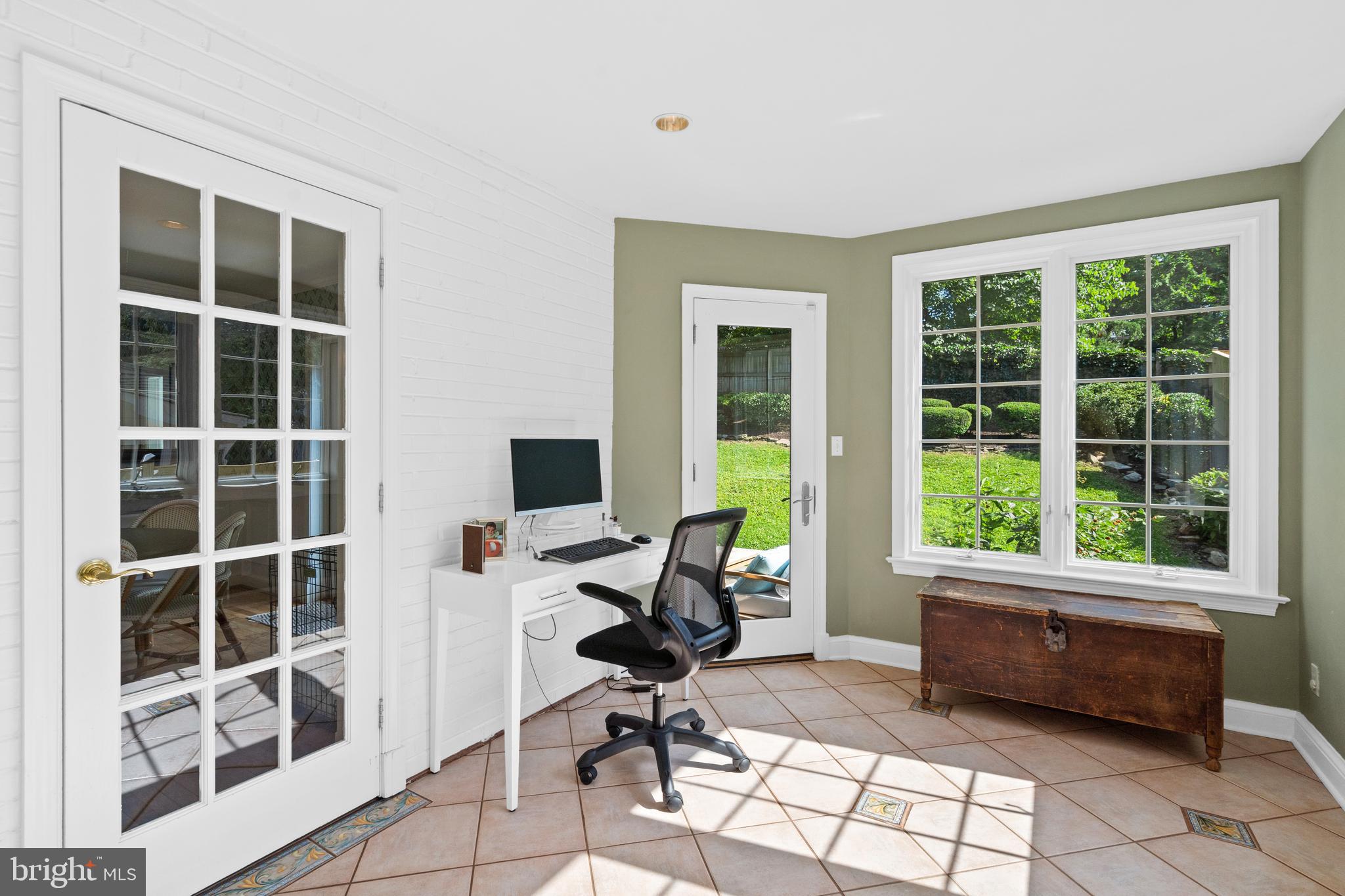 8820 Ridge Road Bethesda, MD 20817 - Photo 15 of 43