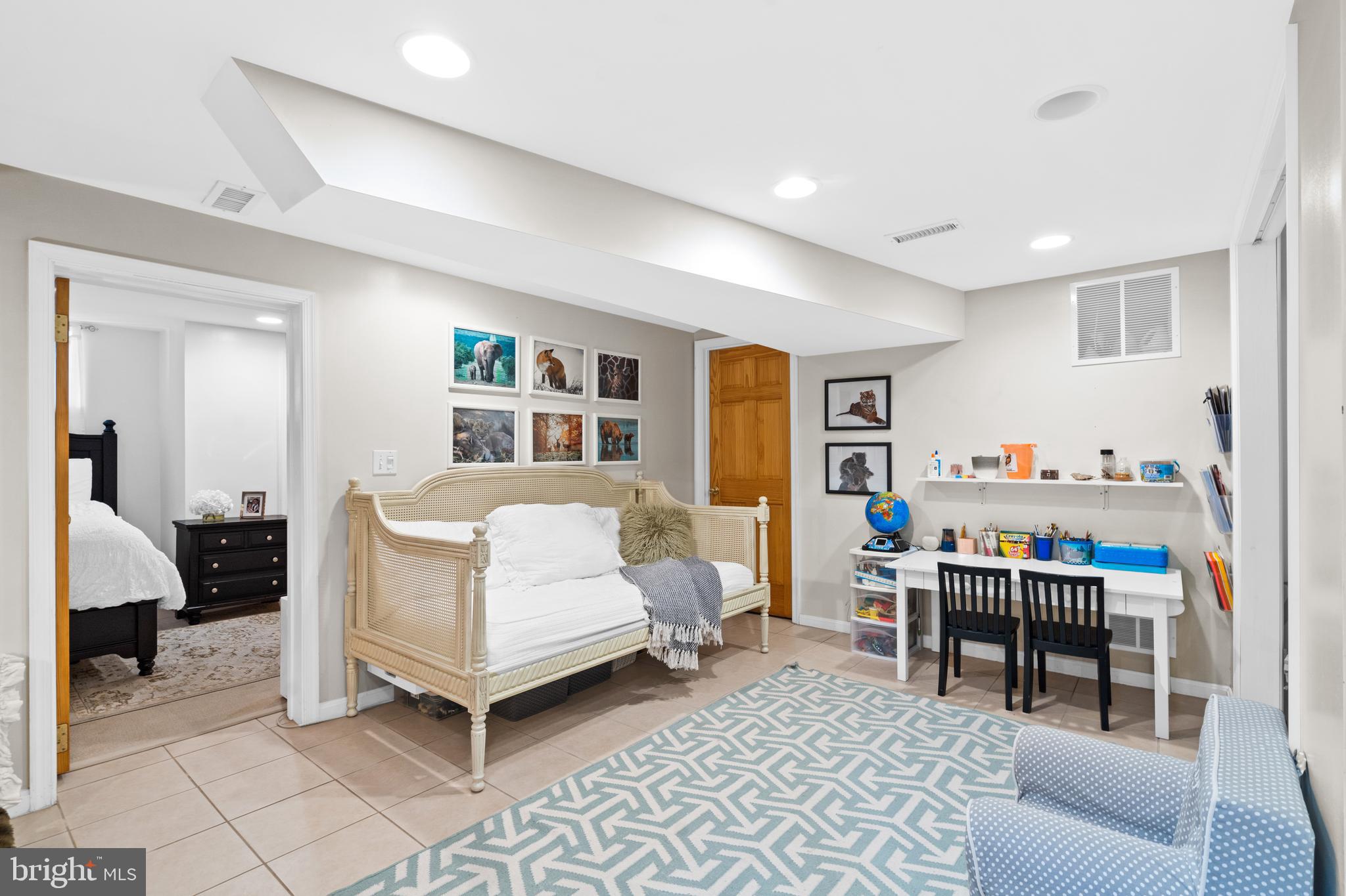 8820 Ridge Road Bethesda, MD 20817 - Photo 33 of 43