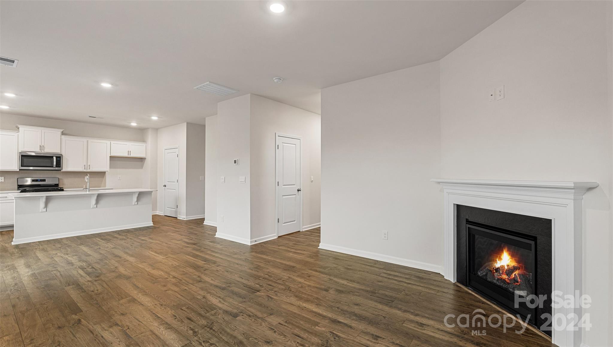 527 Ridgeview Lane Mars Hill, NC 28754 - Photo 5 of 28 Gallery Image 5