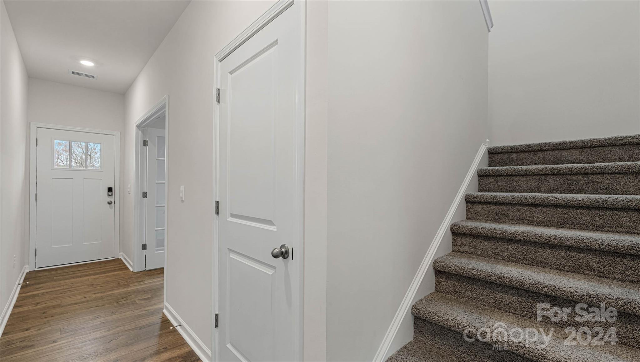 527 Ridgeview Lane Mars Hill, NC 28754 - Photo 6 of 28 Gallery Image 6