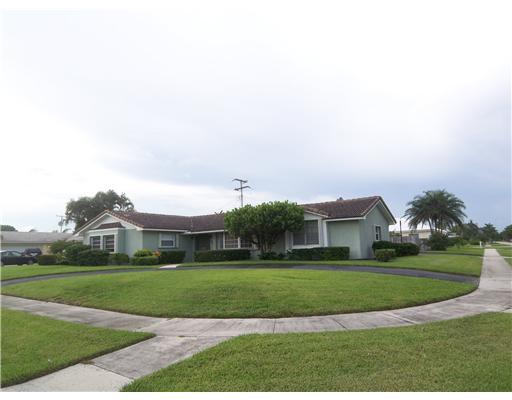 101 South Cruiser Road North Palm Beach, FL 33408 - Photo 1 of 16 Primary Photo