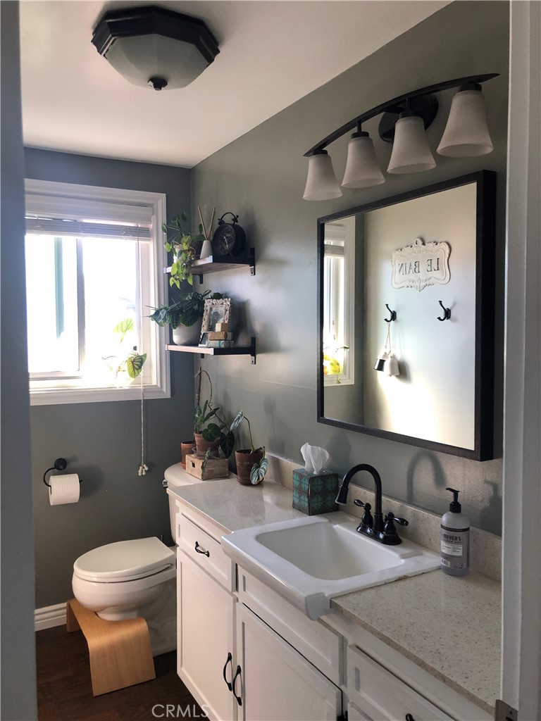 2940 West Carson Street, Unit 235 Torrance, CA 90503 - Photo 7 of 11 Bathroom 1