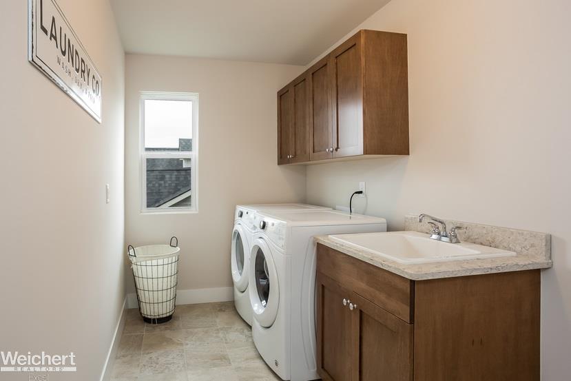 71400 Julius Drive Romeo, MI 48065 - Photo 24 of 25 Laundry Room