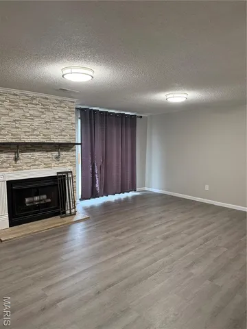 $1,700 | 124 Carmel Woods Drive, Ellisville, MO 63021