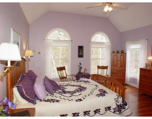 16 Arbor Road Dracut, MA 01826 - Photo 14 of 21 Gallery Image 14