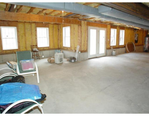 16 Arbor Road Dracut, MA 01826 - Photo 20 of 21 Gallery Image 20