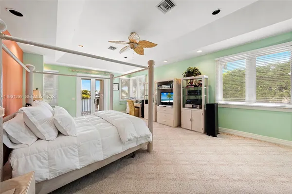 $6,450,000 | 1047 South South Lake Drive, Hollywood, FL 33019