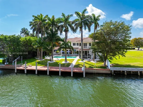 $6,450,000 | 1047 South South Lake Drive, Hollywood, FL 33019