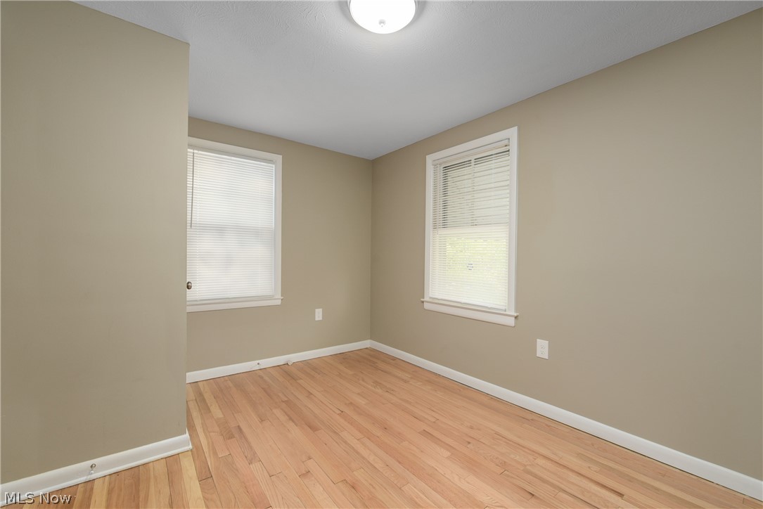3921 Delmore Road Cleveland Heights, OH 44121 - Photo 30 of 35
