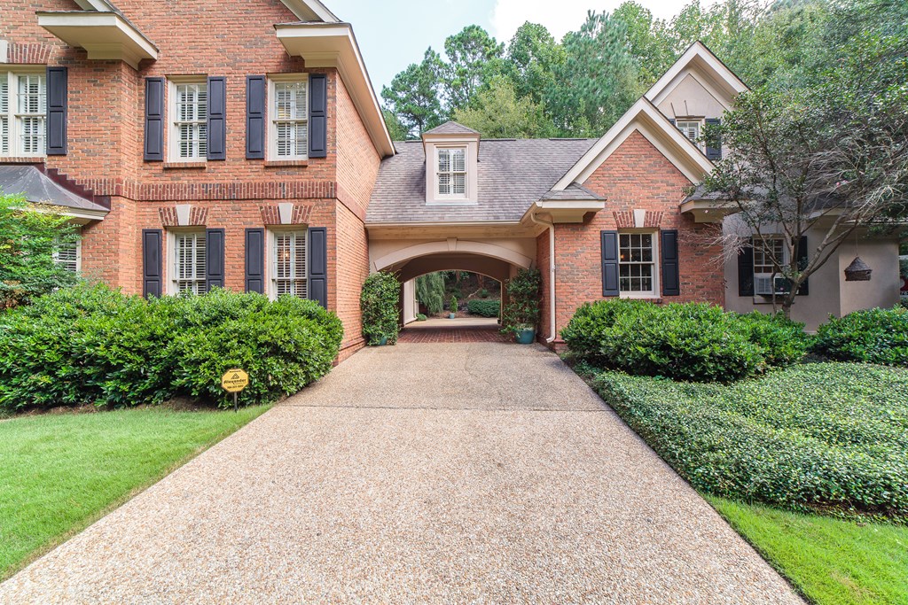 707 Double Churches Road Columbus, GA 31904 - Photo 4 of 59 Porte Cochere between main house & garage