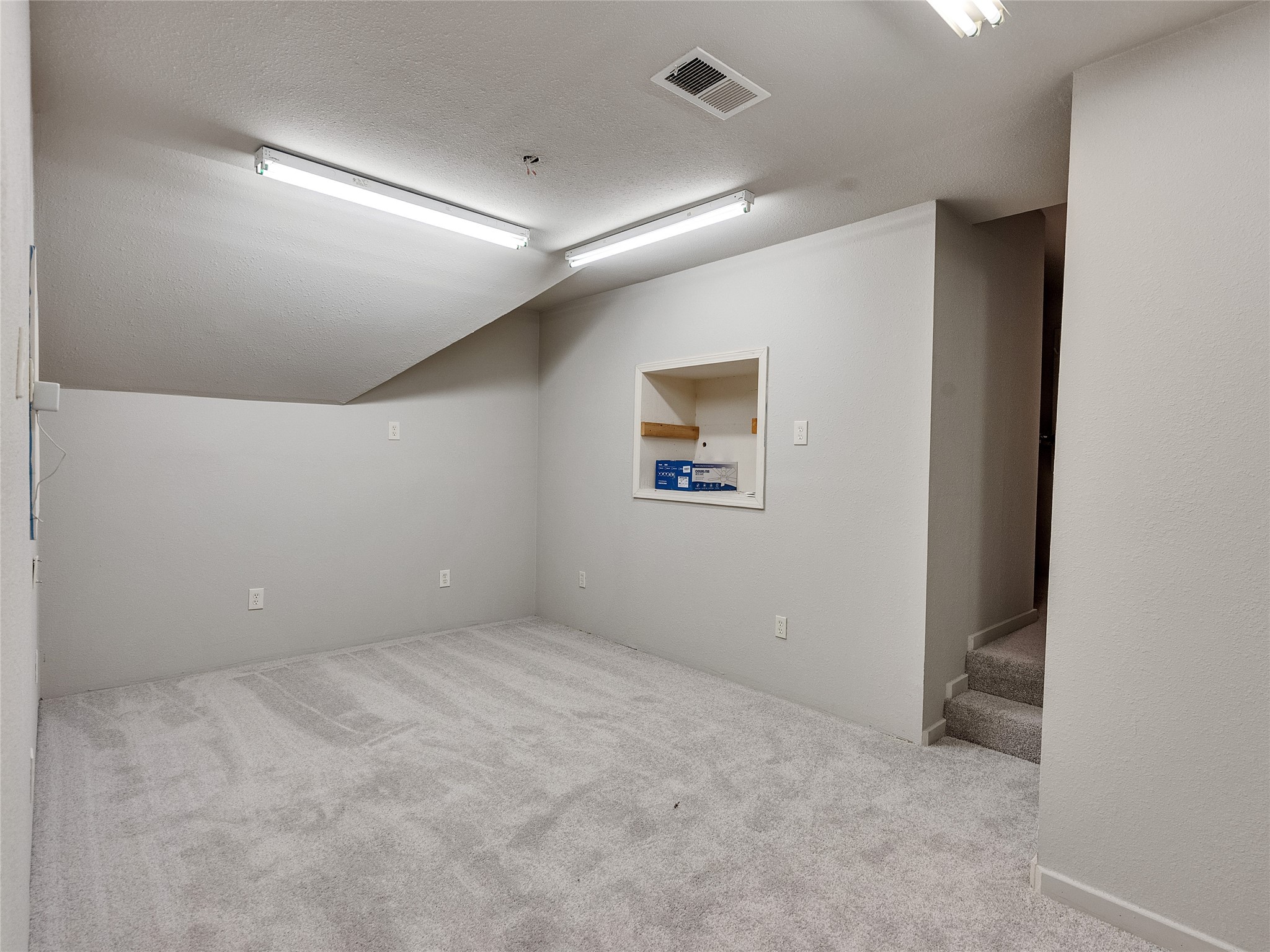 7218 Spring Meadow Lane Katy, TX 77494 - Photo 23 of 30 en empty room with windows