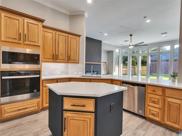 $549,000 | 7218 Spring Meadow Lane, Katy, TX 77494