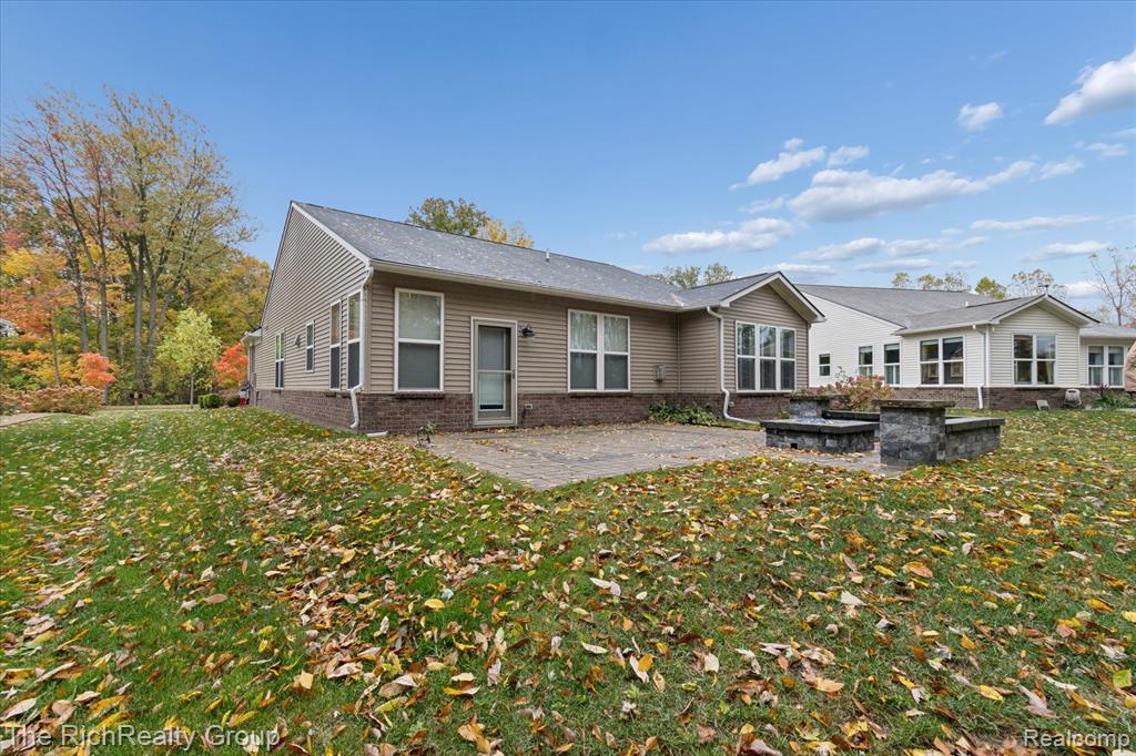 49534 Mapleton Canton, MI 48188 - Photo 12 of 37 Gallery Image 12