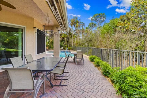 $925,000 | 904 Southwest Pebble Lane, Palm City, FL 34990