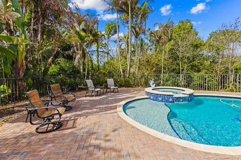 $925,000 | 904 Southwest Pebble Lane, Palm City, FL 34990