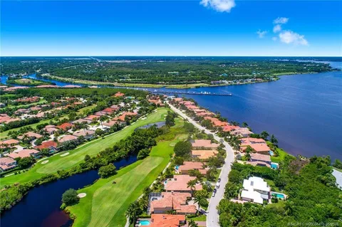 $925,000 | 904 Southwest Pebble Lane, Palm City, FL 34990