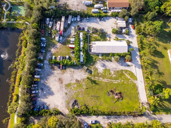 $2,300,000 | 5400 Thunderbird Drive, Lake Worth, FL 33463