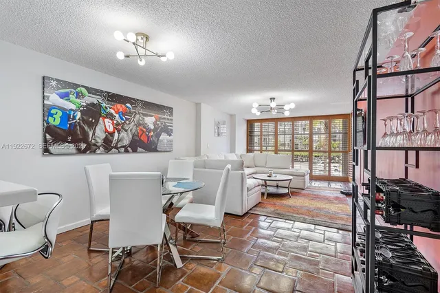 $2,000 | 600 Parkview Drive, Unit 217, Hallandale Beach, FL 33009