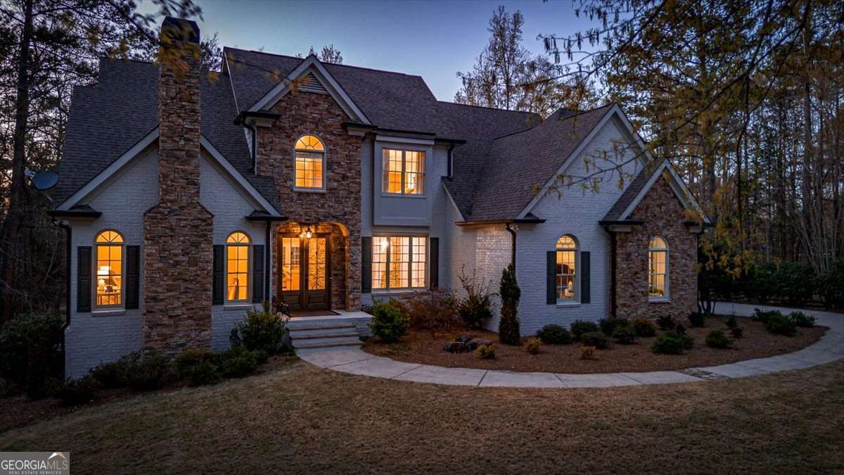 1070 Lexington Court Bishop, GA 30621 - Photo 66 of 67 a front view of a house having yard