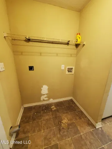 $1,100 | 405 31st Street, Unit B, Gulfport, MS 39507