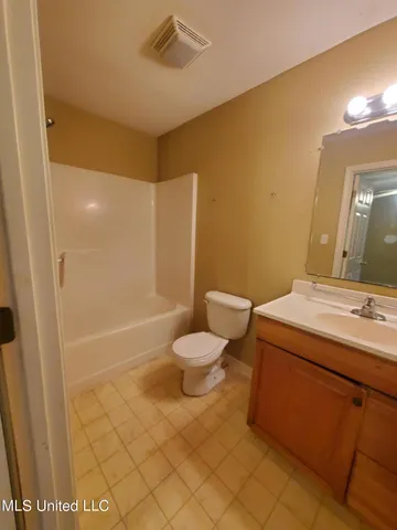 $1,100 | 405 31st Street, Unit B, Gulfport, MS 39507