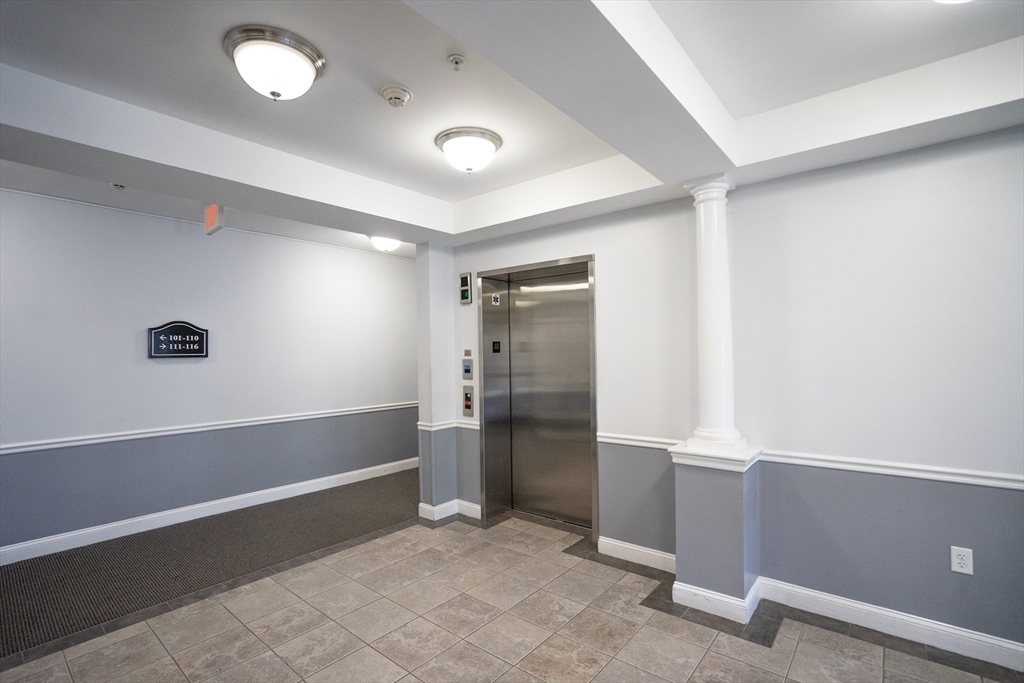 23 Hampshire Road, Unit 404 Methuen, MA 01844 - Photo 21 of 23