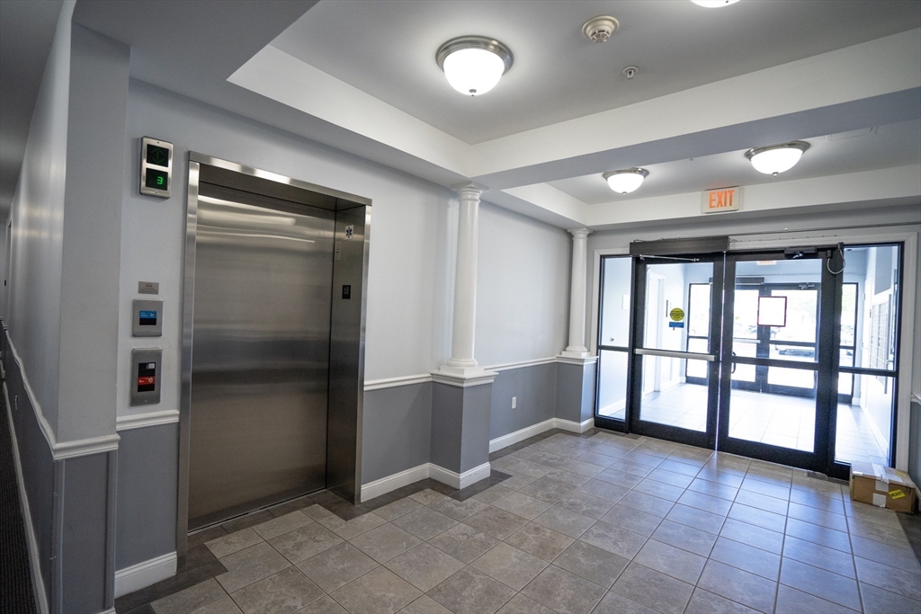 23 Hampshire Road, Unit 404 Methuen, MA 01844 - Photo 6 of 23
