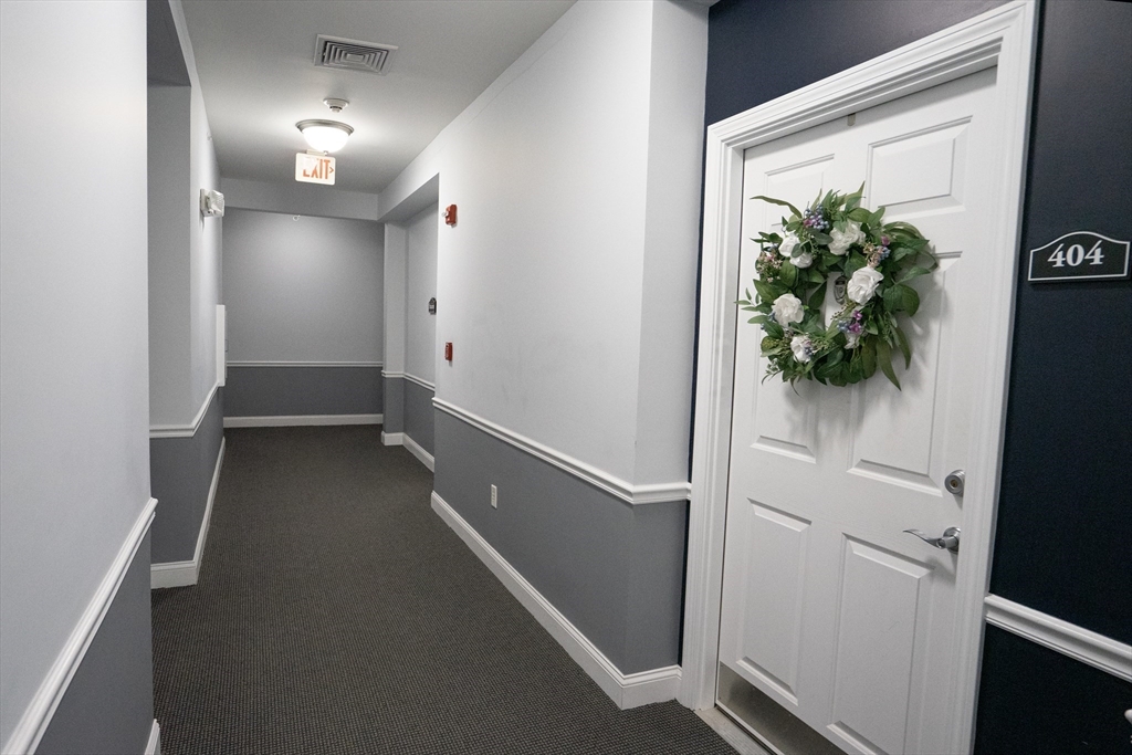 23 Hampshire Road, Unit 404 Methuen, MA 01844 - Photo 7 of 23