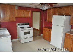 33 Campground Road Asheville, NC 28805 - Photo 3 of 8 Gallery Image 3