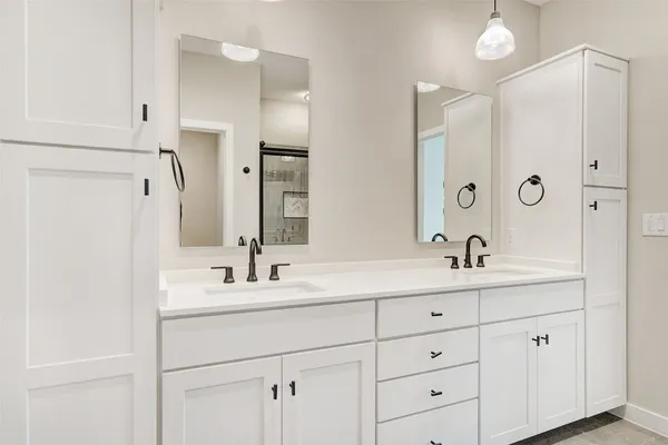 $4,100 | 3809 Valley View Road, Unit 13, Austin, TX 78704