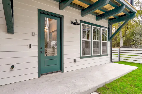 $4,100 | 3809 Valley View Road, Unit 13, Austin, TX 78704