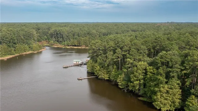 $260,000 | 106 Indian Hills Road, Forest Hill, LA 71430