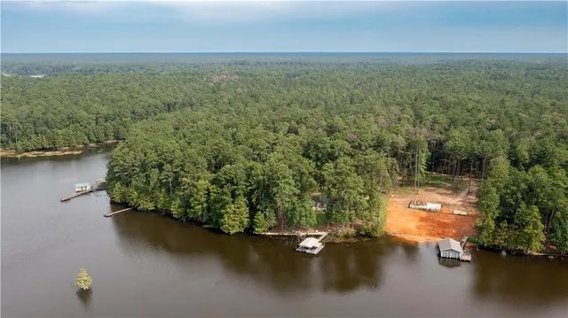 $260,000 | 106 Indian Hills Road, Forest Hill, LA 71430