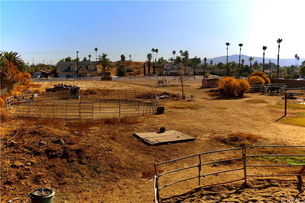10327 Wells Riverside Ca Riverside, CA 92505 - Photo 22 of 23