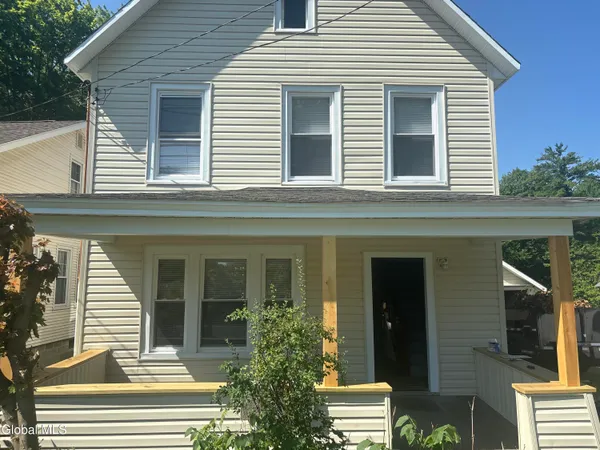 $359,000 | 618 Kenwood Avenue, Bethlehem, NY 12054