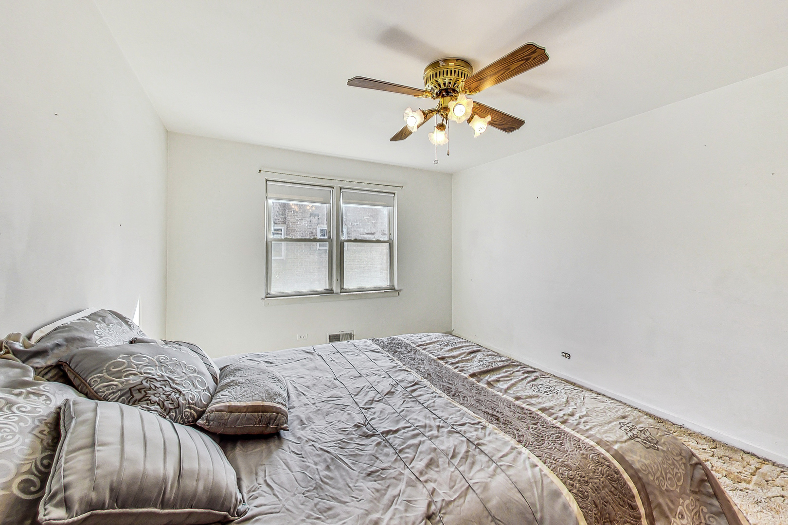 2755 West Rascher Avenue Chicago, IL 60625 - Photo 16 of 38 Gallery Image 16