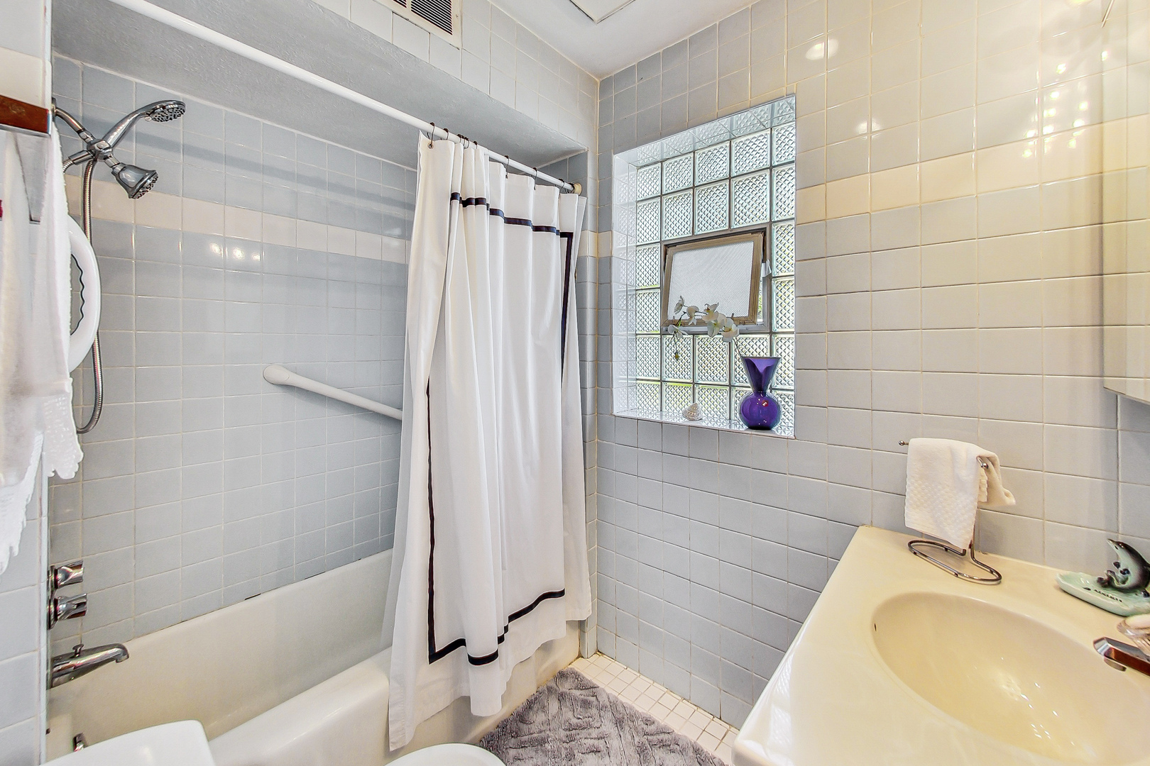 2755 West Rascher Avenue Chicago, IL 60625 - Photo 24 of 38 Gallery Image 24