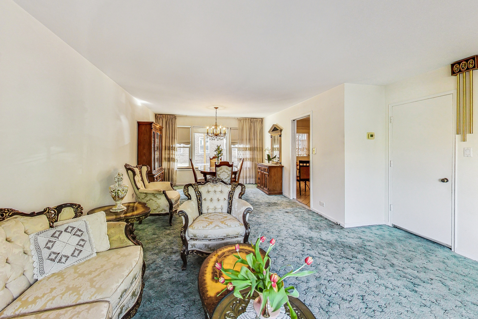 2755 West Rascher Avenue Chicago, IL 60625 - Photo 7 of 38 Gallery Image 7